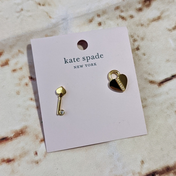 🆕 Kate Spade Lock & Spade Pave Lock Earrings - Picture 4 of 7